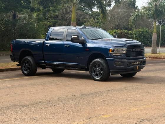 RAM 2500 6.7 I6 TURBO DIESEL LARAMIE NIGHT EDITION CD 4X4 AUTOMÁTICO